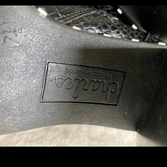 Boots - Picture 5 of 5